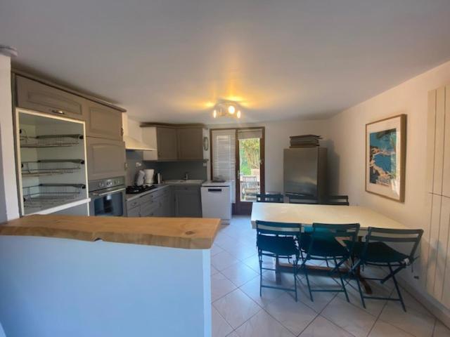 Joli rez-de-villa 80 m2 proche mer Carqueiranne Extérieur photo